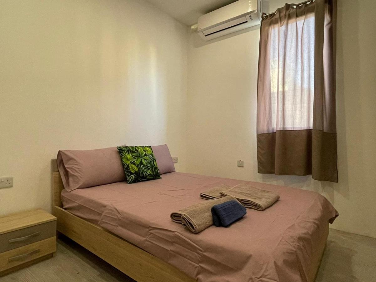 City Center Properties - Modern Room With Ac & Ensuit Bathroom - Room 1 Сент-Полс-Бей Экстерьер фото