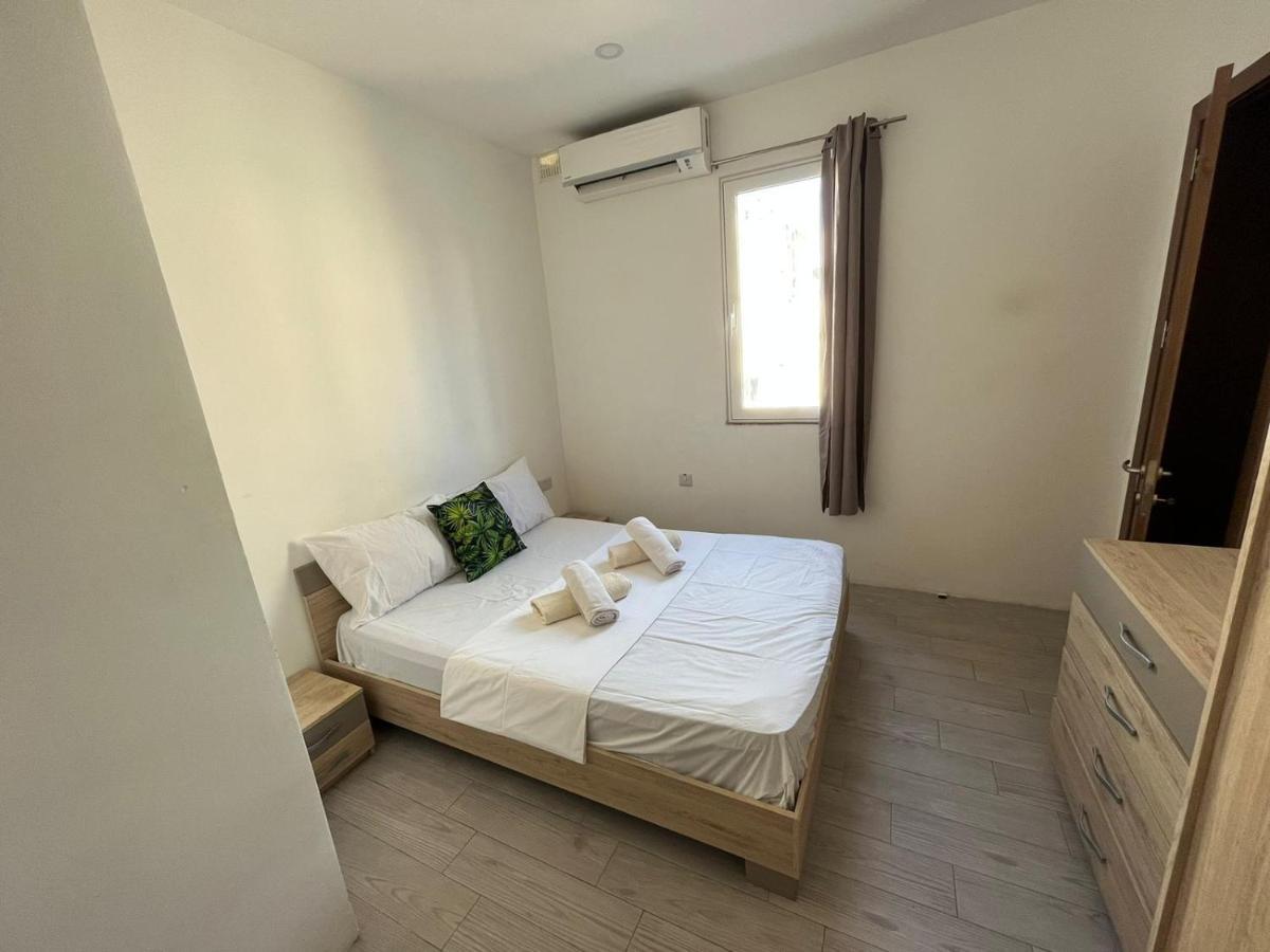 City Center Properties - Modern Room With Ac & Ensuit Bathroom - Room 1 Сент-Полс-Бей Экстерьер фото
